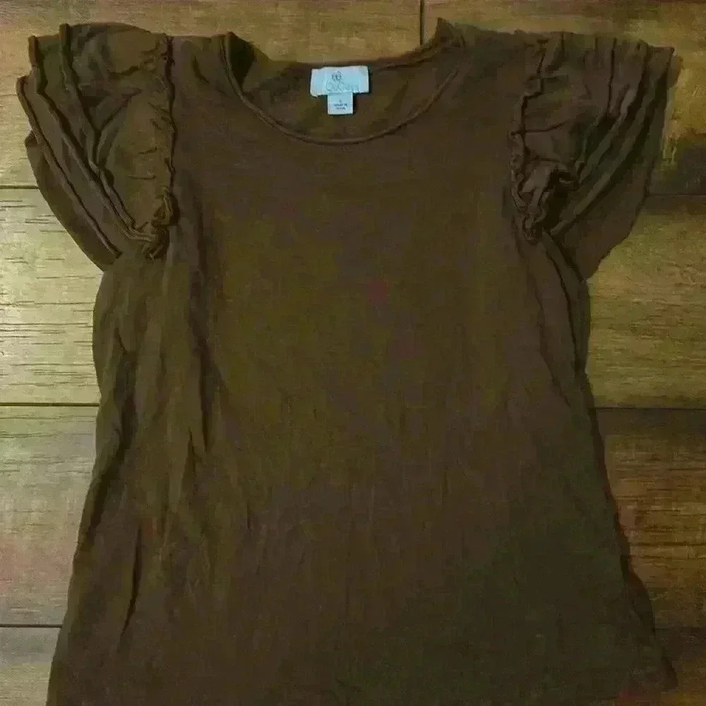 Women’s size, small, brown, ruffle sleeves, short sleeve cotton shirt
